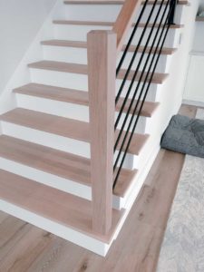 gallery6_wood-railing-with-metal-inserts-horizontal-railing-inserts-grand-rapids-mi-prosource-metalworks