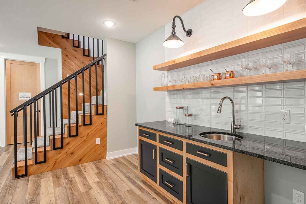 gallery_metal-railing-interior-railing-side-mount-tube-rail-vertical-tube-spindles-grand-rapids-mi-prosource-metalworks