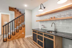 gallery_metal-railing-interior-railing-side-mount-tube-rail-vertical-tube-spindles-grand-rapids-mi-prosource-metalworks